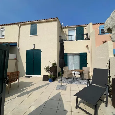 Holiday home Maison Lagune Bleu Gruissan