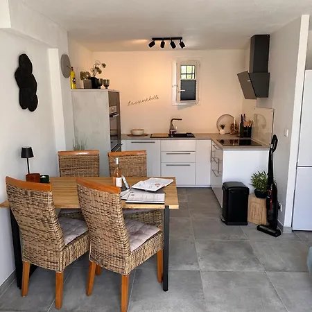 Holiday home Maison Lagune Bleu